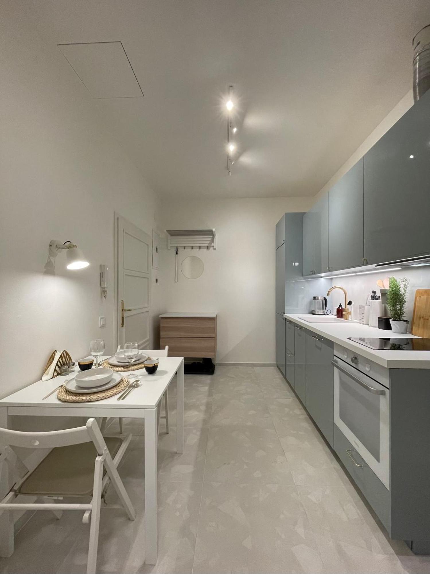 Urban Retreat I Modern Boho Apartments In Lovely Letna District - 10 Minutes From Old Town Прага Экстерьер фото